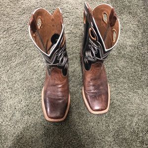Ariat Cowboy boots Mens size 10